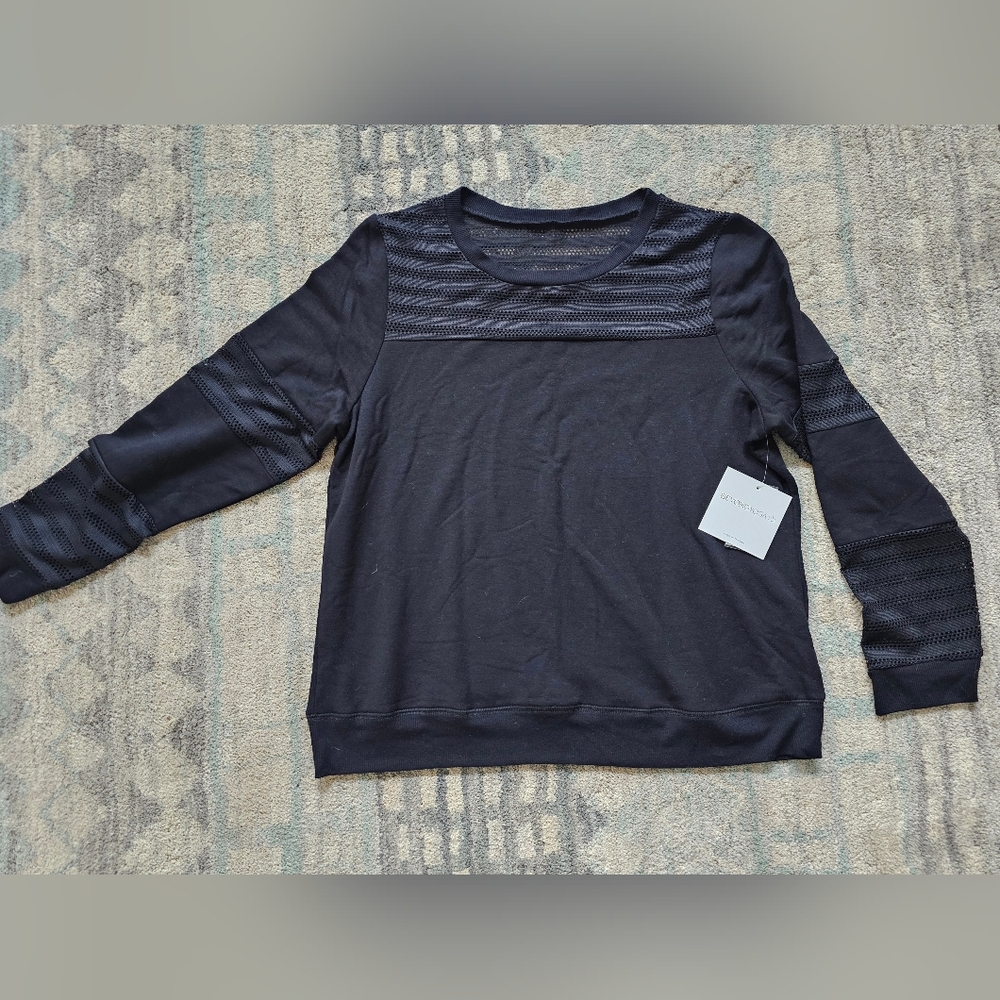 NWT Beyond Yoga pullover top